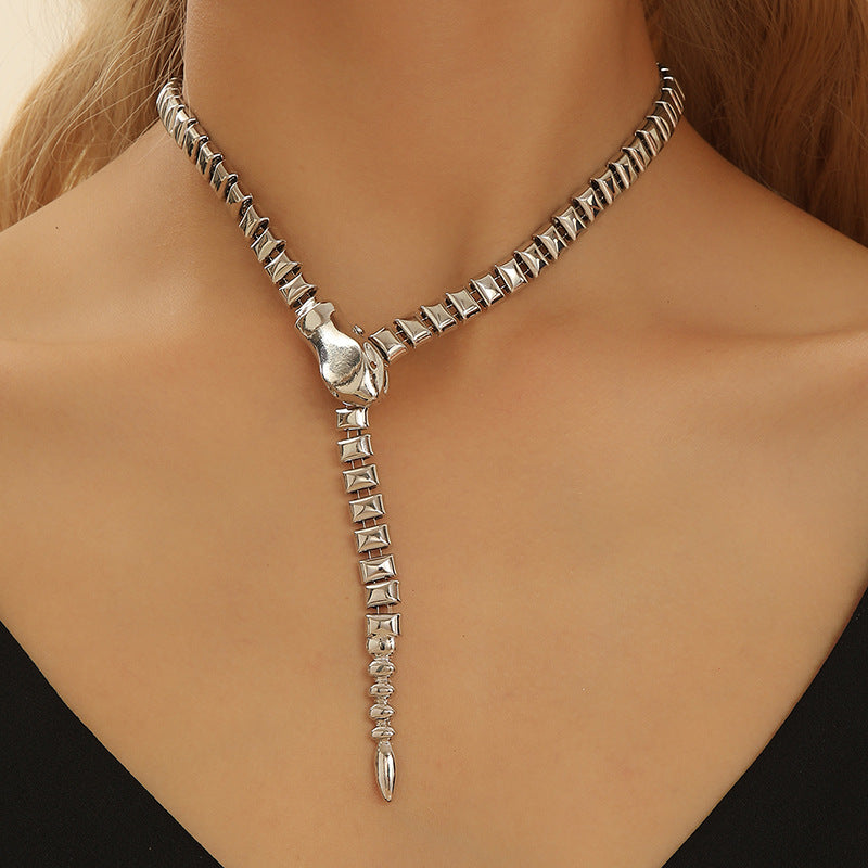 Damen Halskette mit modischem Schlangendesign Shop Nory