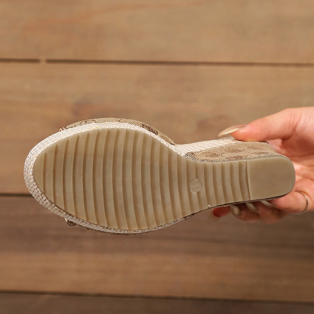 Damen Wedge-Pantoletten mit raffiniertem Obermaterial und komfortabler Sohle Shopnory