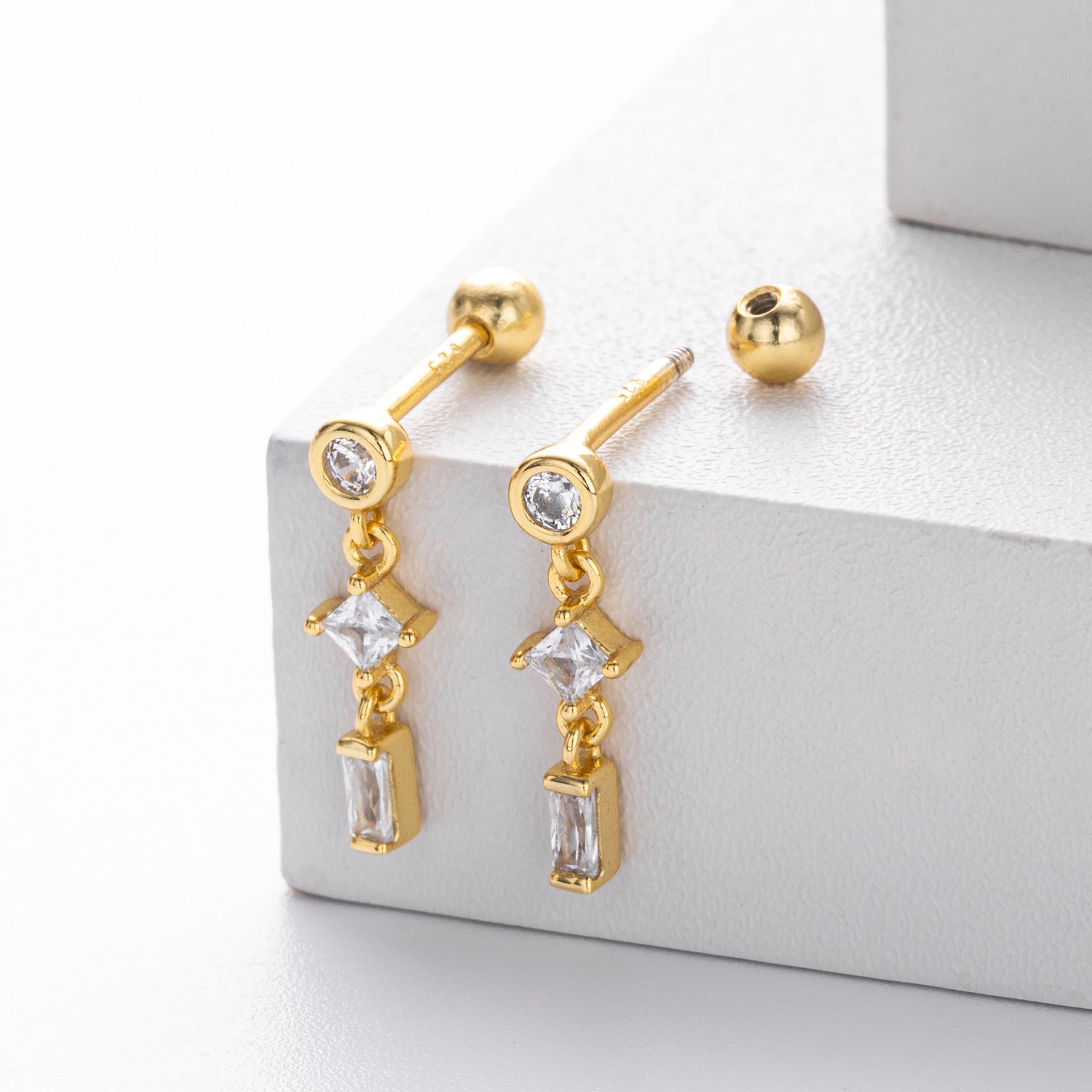Damen Ohrstecker mit luxuriösem Zirkon-Design aus hochwertigem 925 Sterling Silber Shop Nory