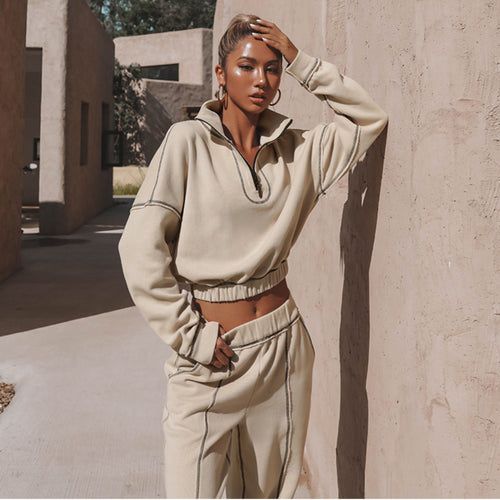 Damen kurzes Halbzip-Sweatshirt mit gerafftem Bund und hochgeschnittener Jogginghose Zweiteiler Shop Nory