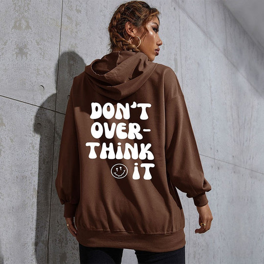 Damen Lässiger Oversize-Kapuzenpullover mit Statement-Print, Kängurutasche und Rippbündchen Shop Nory