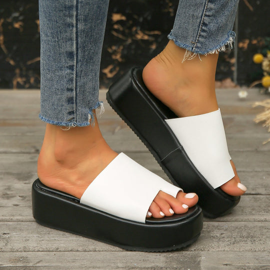 Damen moderne Plattform-Pantoletten mit offenem Zehenbereich und stylischem Design