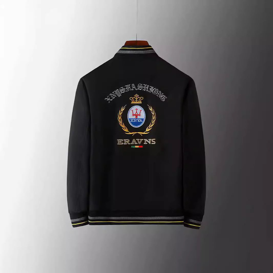 Herren Stickdetail-Bomberjacke im Retro-Crest-Stil mit Emblemstickerei und Reißverschluss-Ärmeltasche Shop Nory