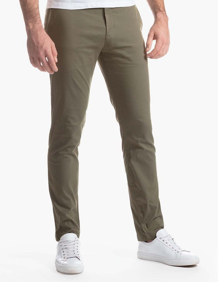 Herren Slim-Fit Chinohose aus atmungsaktivem Material