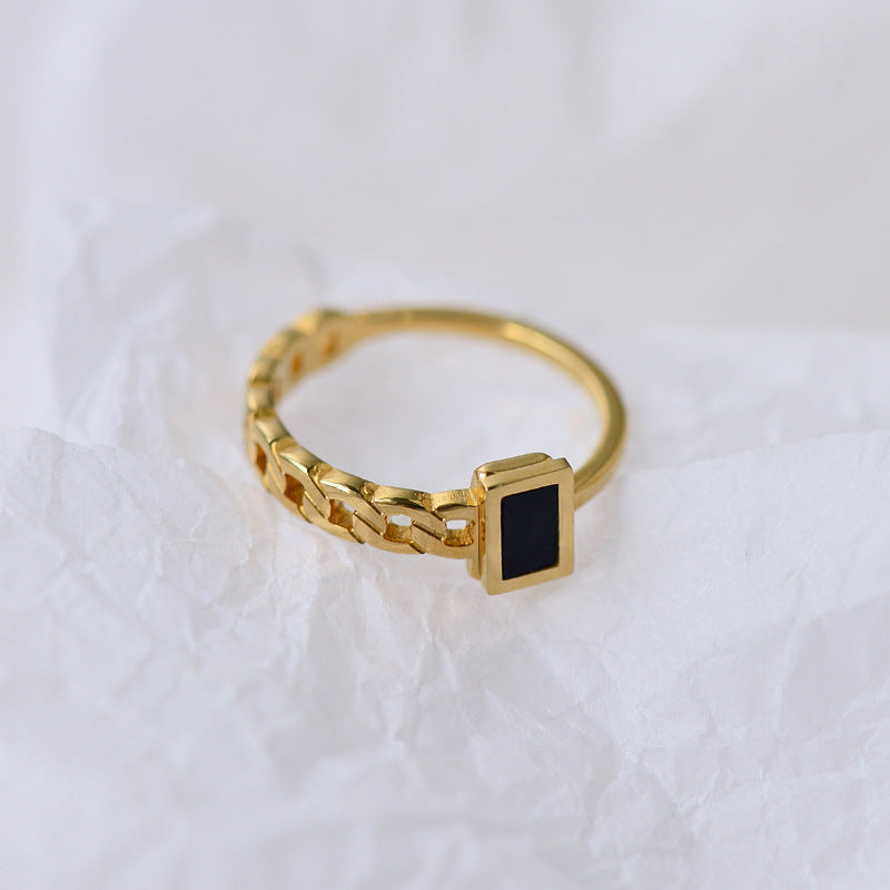 Damen Statement-Ring mit strukturierter Kette und schwarzem Anhänger Shop Nory