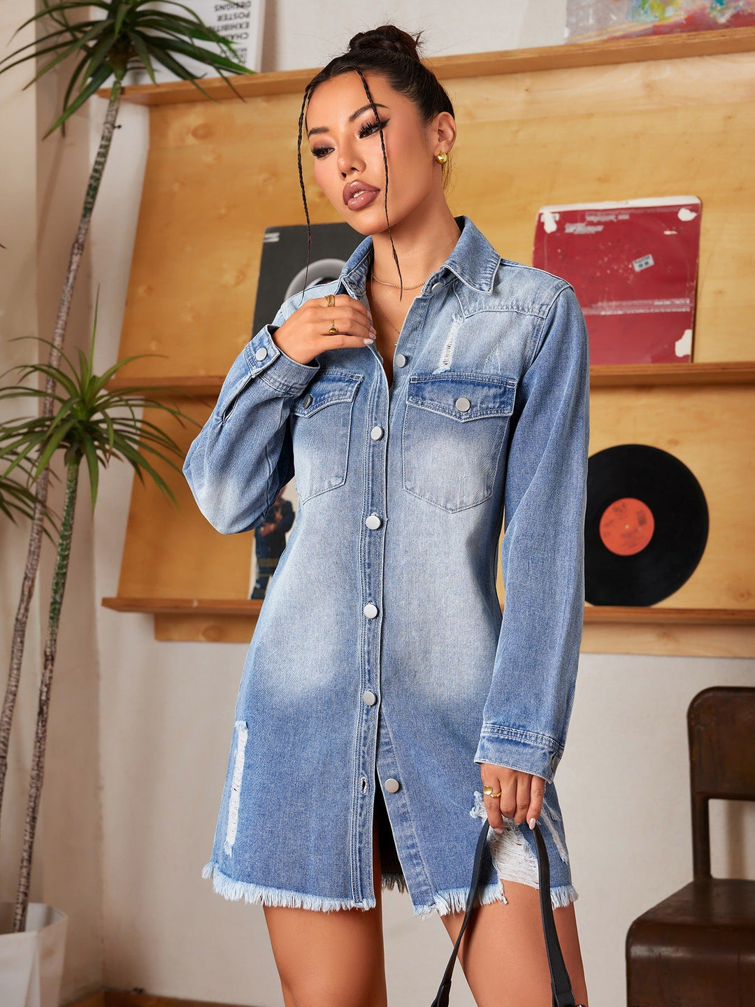 Zerrissene Jeansjacke für Frauen - Stylisch und Lässig