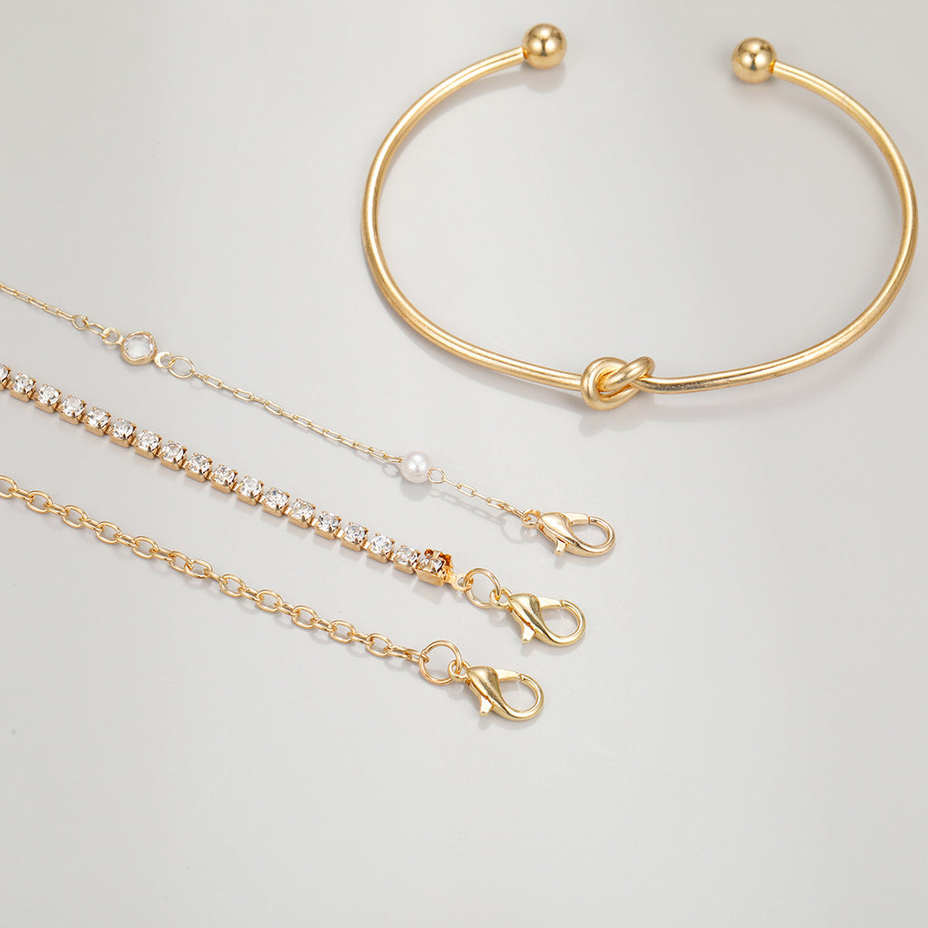 Damen Armband-Set mit funkelnden Kristallen und verspieltem Herzanhänger Shop Nory