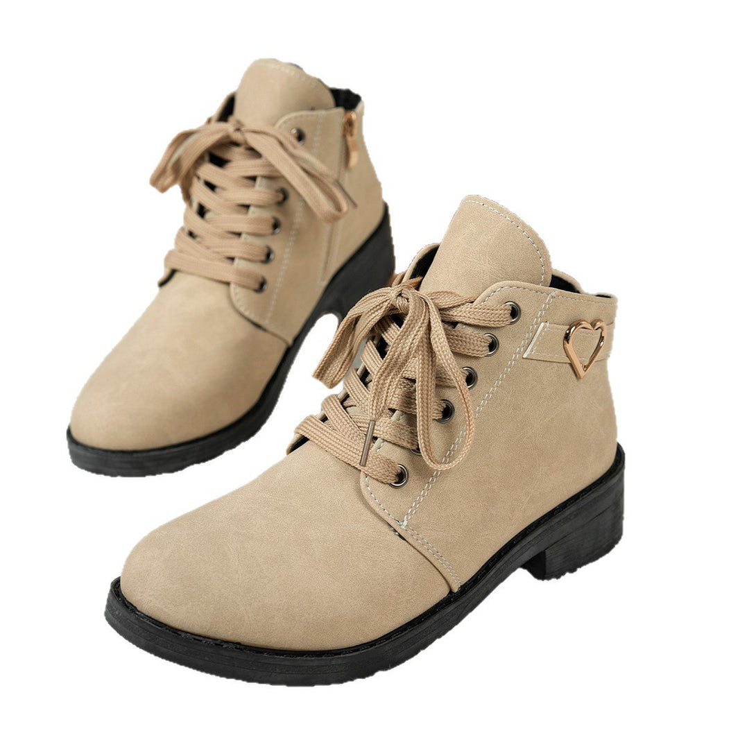 Damen Schnür-Booties mit kleinem Blockabsatz und Herz‑Metallapplikation Shop Nory