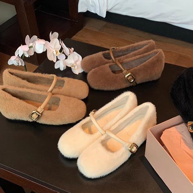 Damen Kuschelige Faux‑Fur Mary‑Jane‑Slipper mit gepolstertem Komfortfußbett und goldener Schnallenapplikation Shop Nory