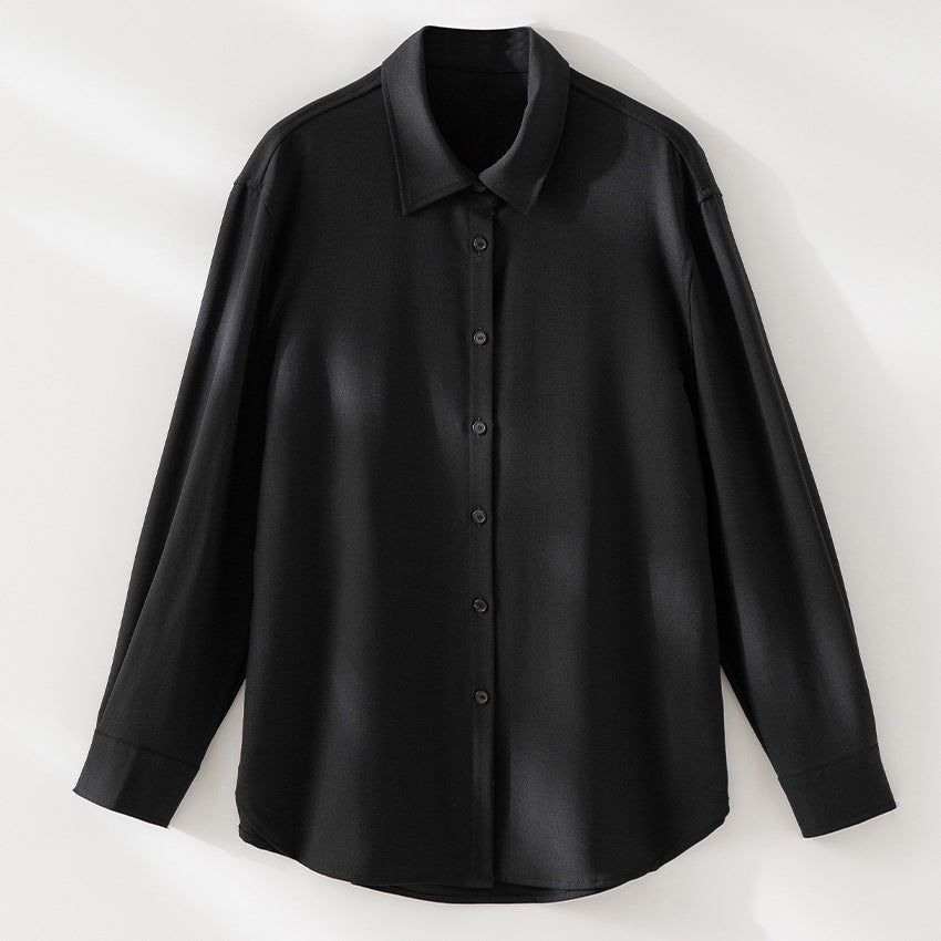 Damen Oversize-Satinbluse im Hemdcut mit klassischem Kragen und abgerundetem Saum Shop Nory