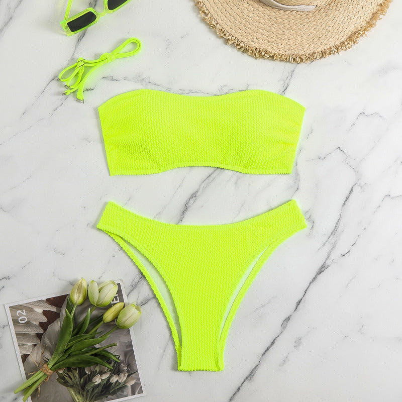 Damen Bandeau-Bikini mit hohem Beinausschnitt und strukturierter Textur