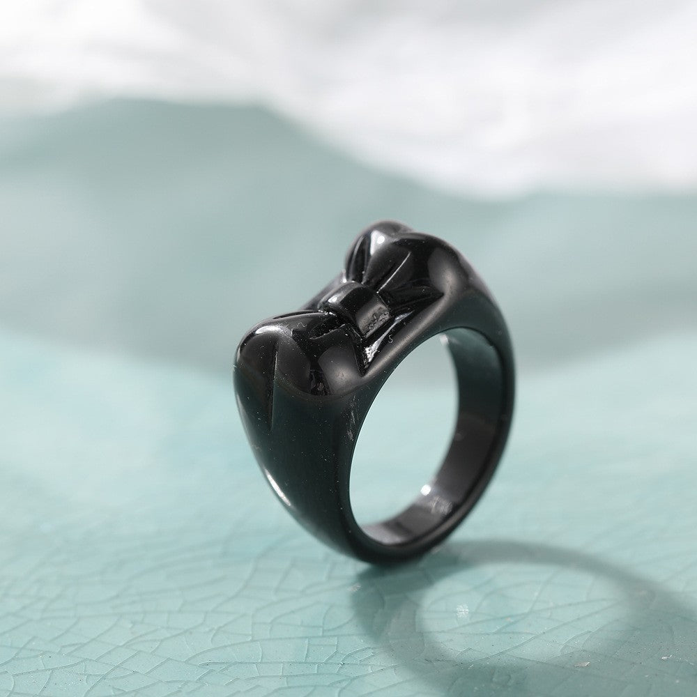 Damenring mit auffälligem Edelstein und modernem Design Shop Nory