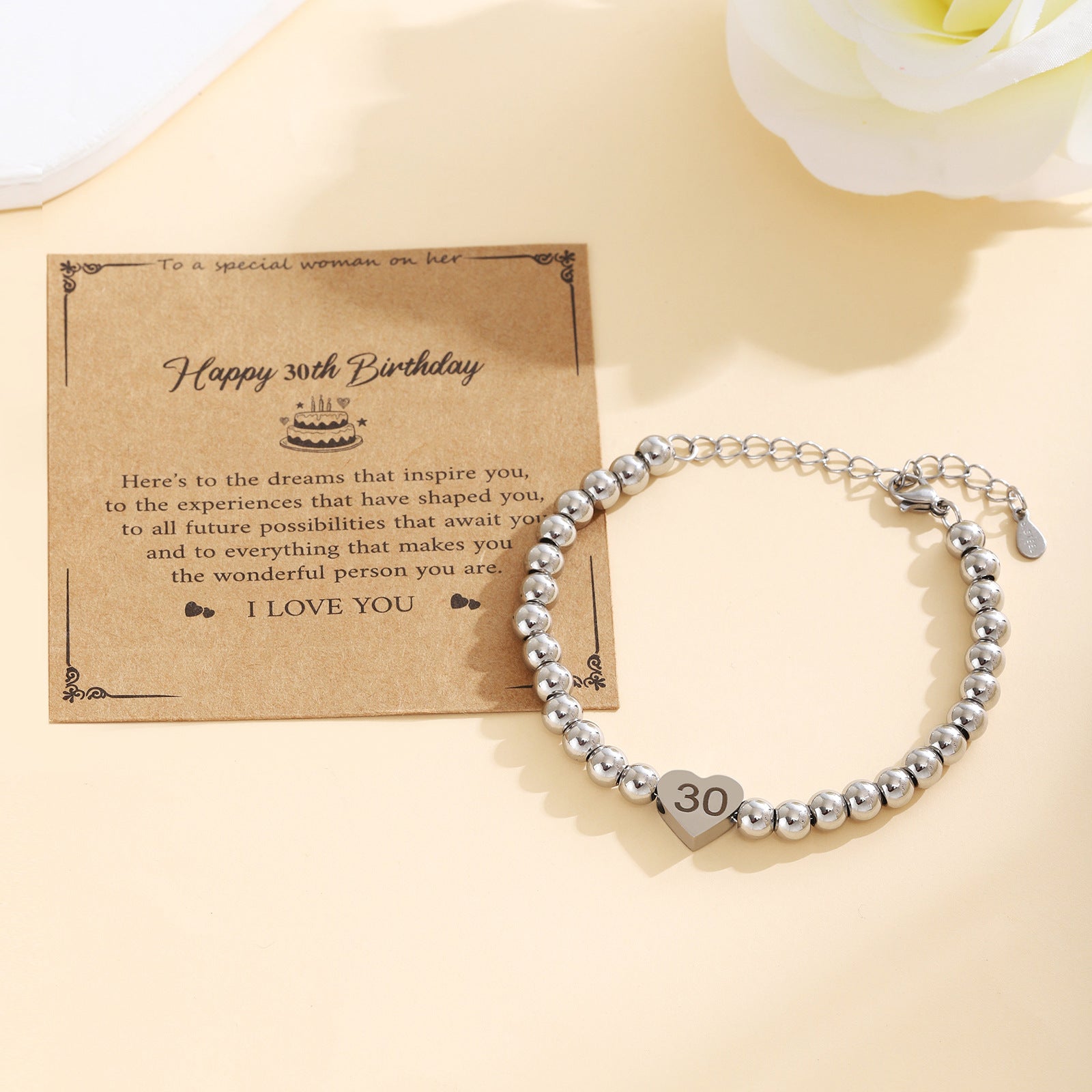Damenarmband mit Herzanhänger und personalisierbarem Charm Shop Nory