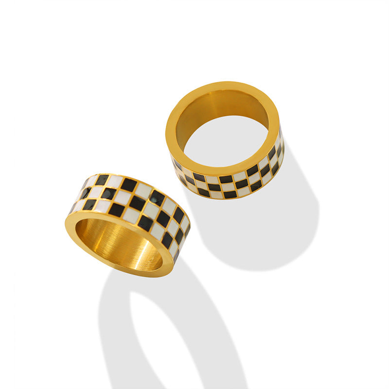 Damenring mit modernem Schachbrettdesign Shop Nory