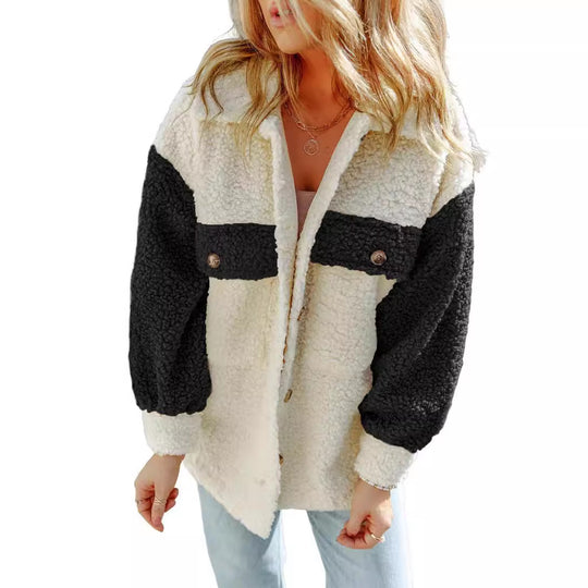 Damen nan oversized Teddy-Hemdjacke mit Kontraststreifen, aufgesetzten Brusttaschen und sichtbarer Knopfleiste Shop Nory