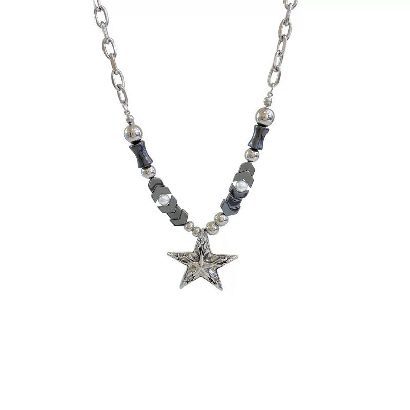 Damen Kette mit kunstvollem Sternenanhänger und funkelnden Perlendetails Shop Nory