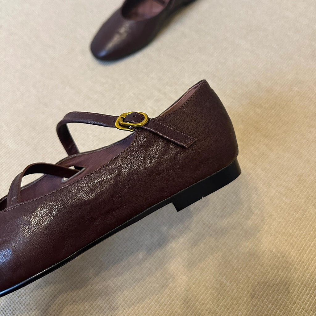 Damen Ballerina-Schuhe mit verstellbarem Riemchen und bequemem Fußbett