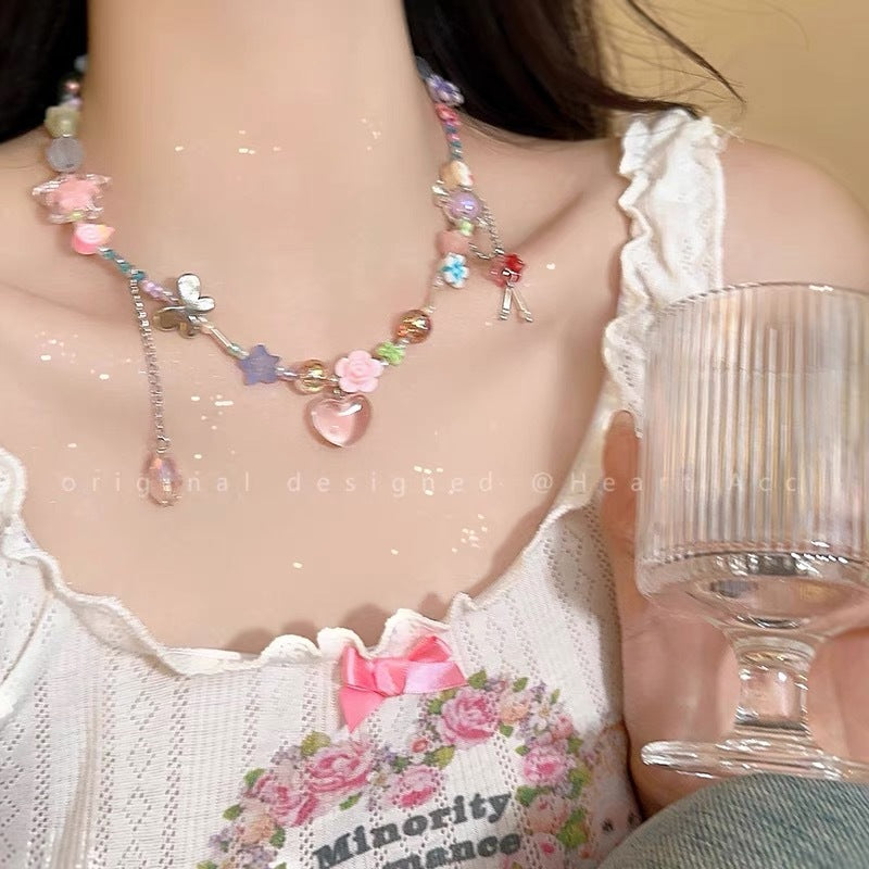 Damen Kette mit bunten Anhängern und handgefertigten Details Shop Nory