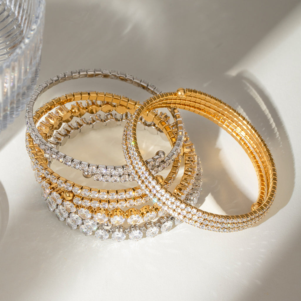 Damen Offenes Armband mit funkelnden Zirkonia-Akzenten Shop Nory