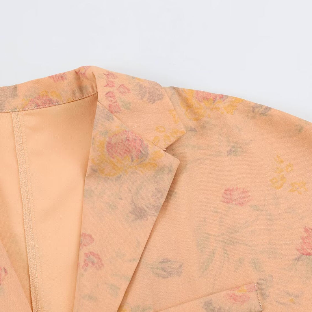 Damen Boxy-Blazerjacke mit floraler Seidenoptik, Ein-Knopf-Verschluss und Pattentaschen Shop Nory