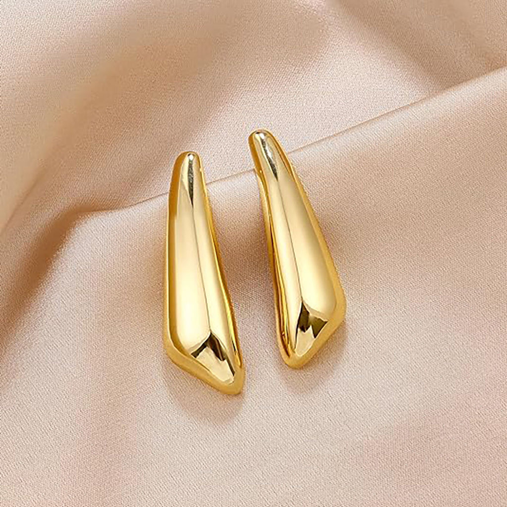 Damen modische Ohrringe im eleganten Skulpturdynamic Shop Nory