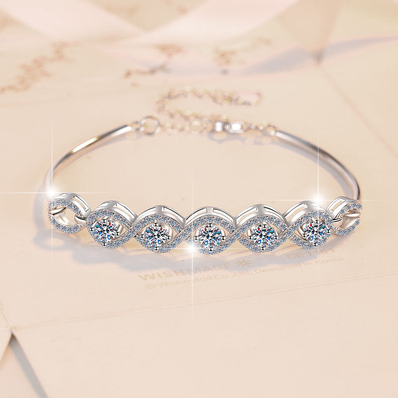 Damenarmband mit funkelnden Zirkonia und elegantem Design Shop Nory