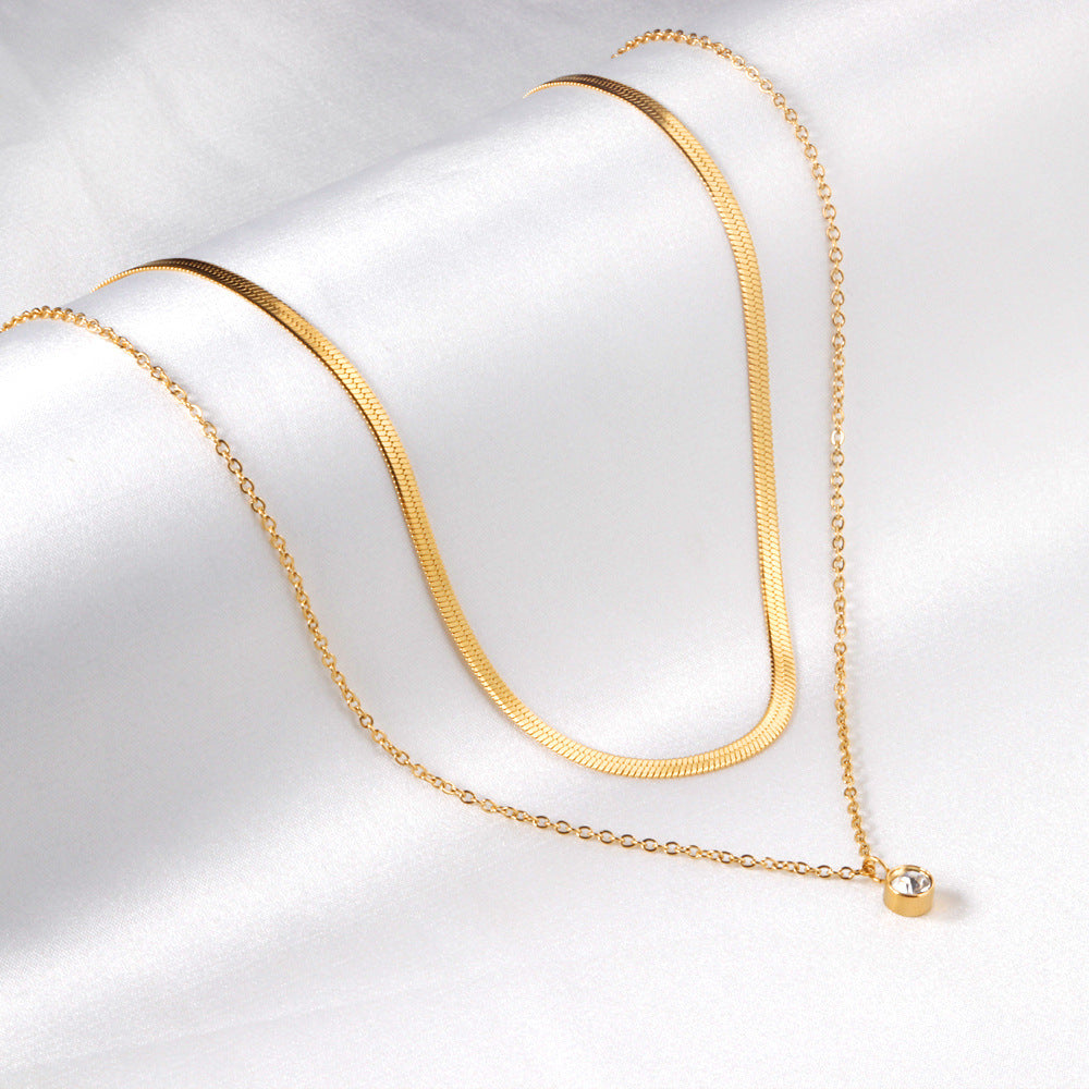 Damen elegante Halskette mit funkelndem Kristallanhänger und verstellbarer Kette Shop Nory