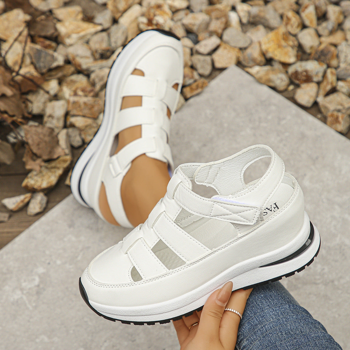 Damen bequeme Plattform-Sandalen mit atmungsaktiver Obermaterialstruktur und verstellbarem Riemendesign