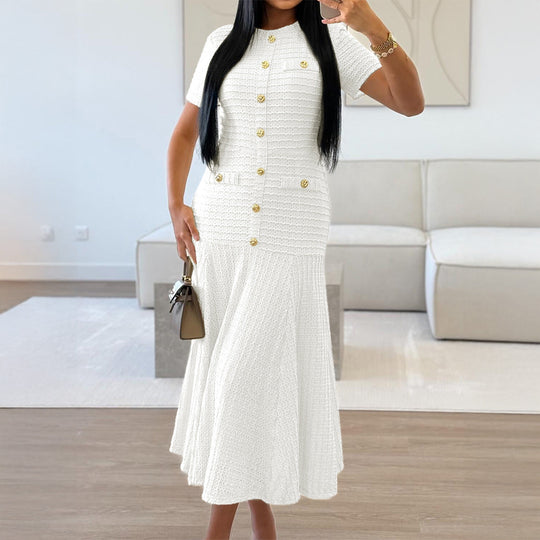 Damen Maxikleid mit eleganten Knopfdetails und strukturiertem Stoff