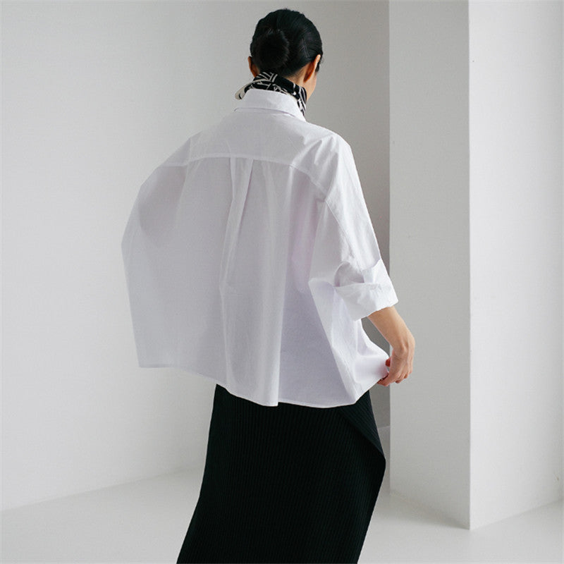 Damen weite Popeline-Bluse mit kastigem Schnitt und überschnittenen Ärmeln Shop Nory