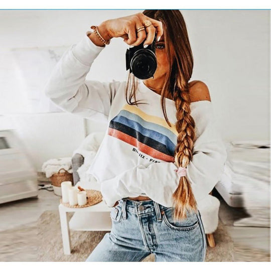 Damen Off-Shoulder Sweatshirt mit Retro-Bandprint und lockerer Cropped-Passform Shop Nory