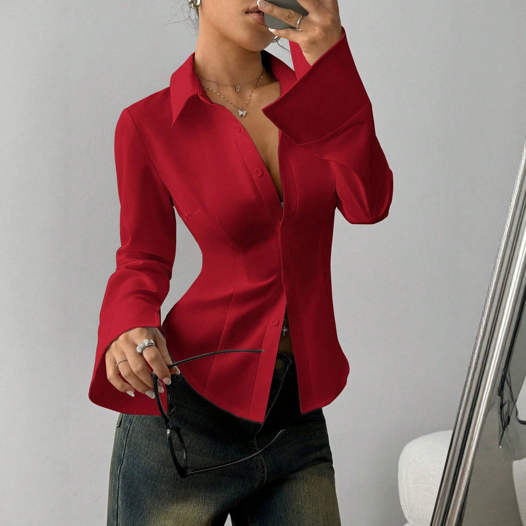 Damen Taillierte Satin-Bluse mit formenden Teilungsnähten und weiten Manschetten Shop Nory
