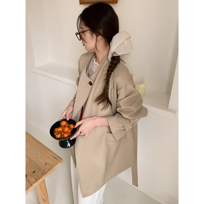 Damen Kurzer Oversize-Mantel mit Bindegürtel, breiten Pattentaschen und legerer Schulter Shop Nory