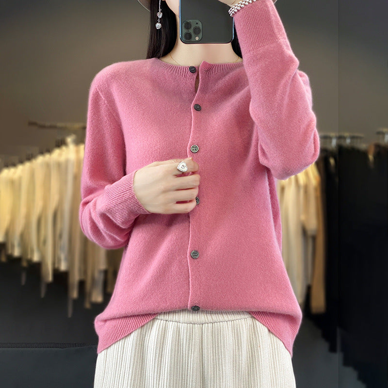 Damen Leichter Feinstrick-Cardigan mit Kaschmir‑Optik, Rundhalsausschnitt und verdeckter Knopfleiste Shop Nory