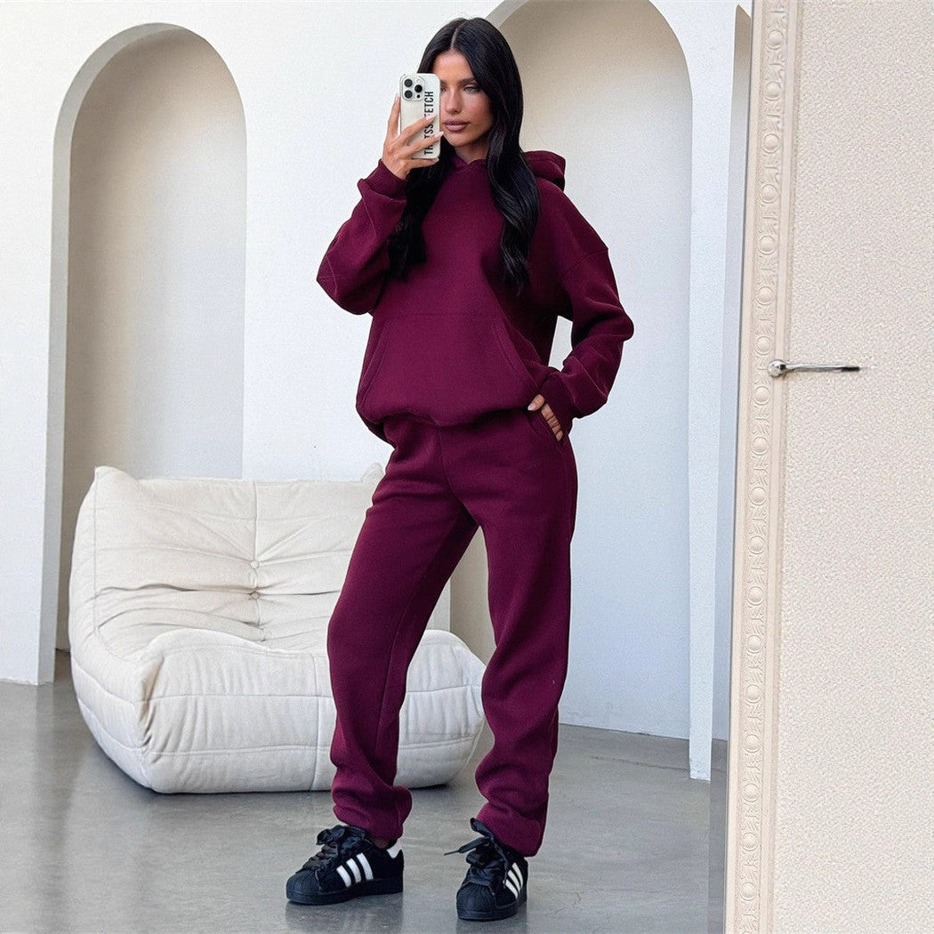 Damen Loungewear-Set mit oversized Kapuzenpullover und hochgeschnittener Kordelzug-Jogginghose aus Baumwollmischung Shop Nory