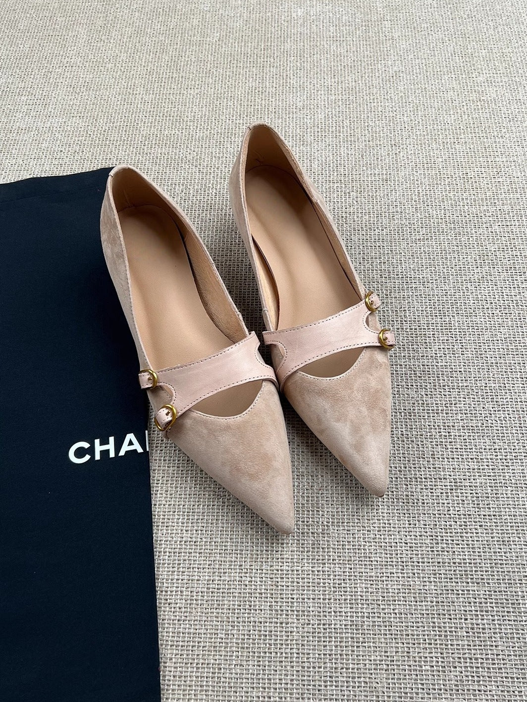 Damen Slingback-Ballerinas mit dekorativer Schnallenakzent und eleganter Lederoberfläche