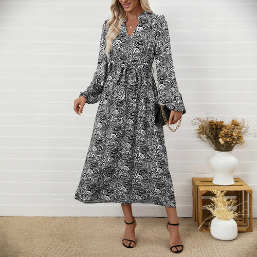 Damen Maxi-Kleid mit tailliertem Schnitt und floralen Mustern Shop Nory