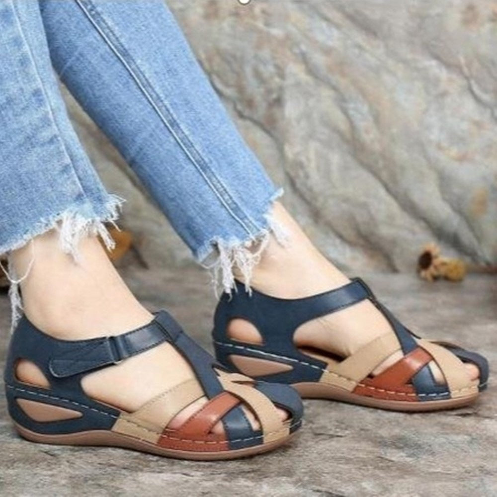 Damen Geschlossene Riemen-Sandalen mit gepolstertem Komfortfußbett und Klettverschluss Shop Nory