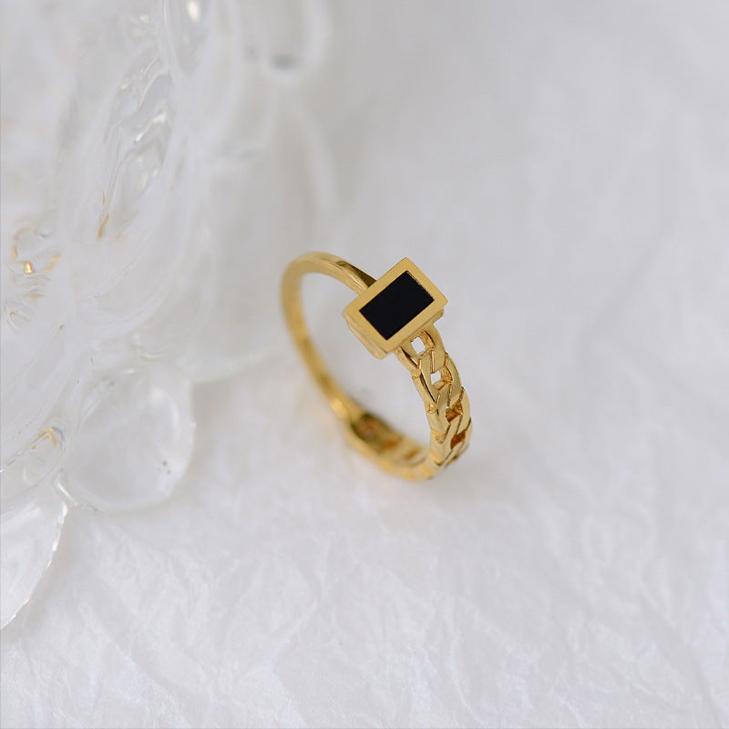 Damen Statement-Ring mit strukturierter Kette und schwarzem Anhänger Shop Nory