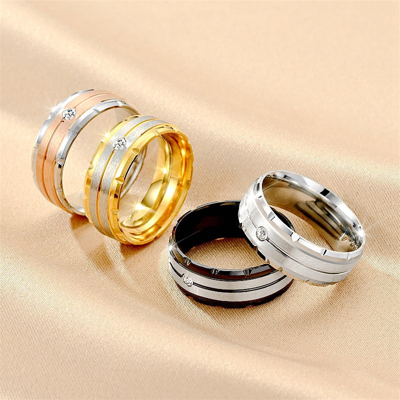 Herren Ring mit raffinierter, klarer Oberflächenstruktur und funkelndem Zirkonia Shop Nory