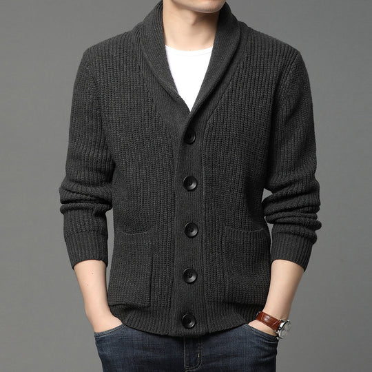 Herren Grobstrick-Cardigan mit Schalkragen, aufgesetzten Taschen und Knopfleiste Shop Nory