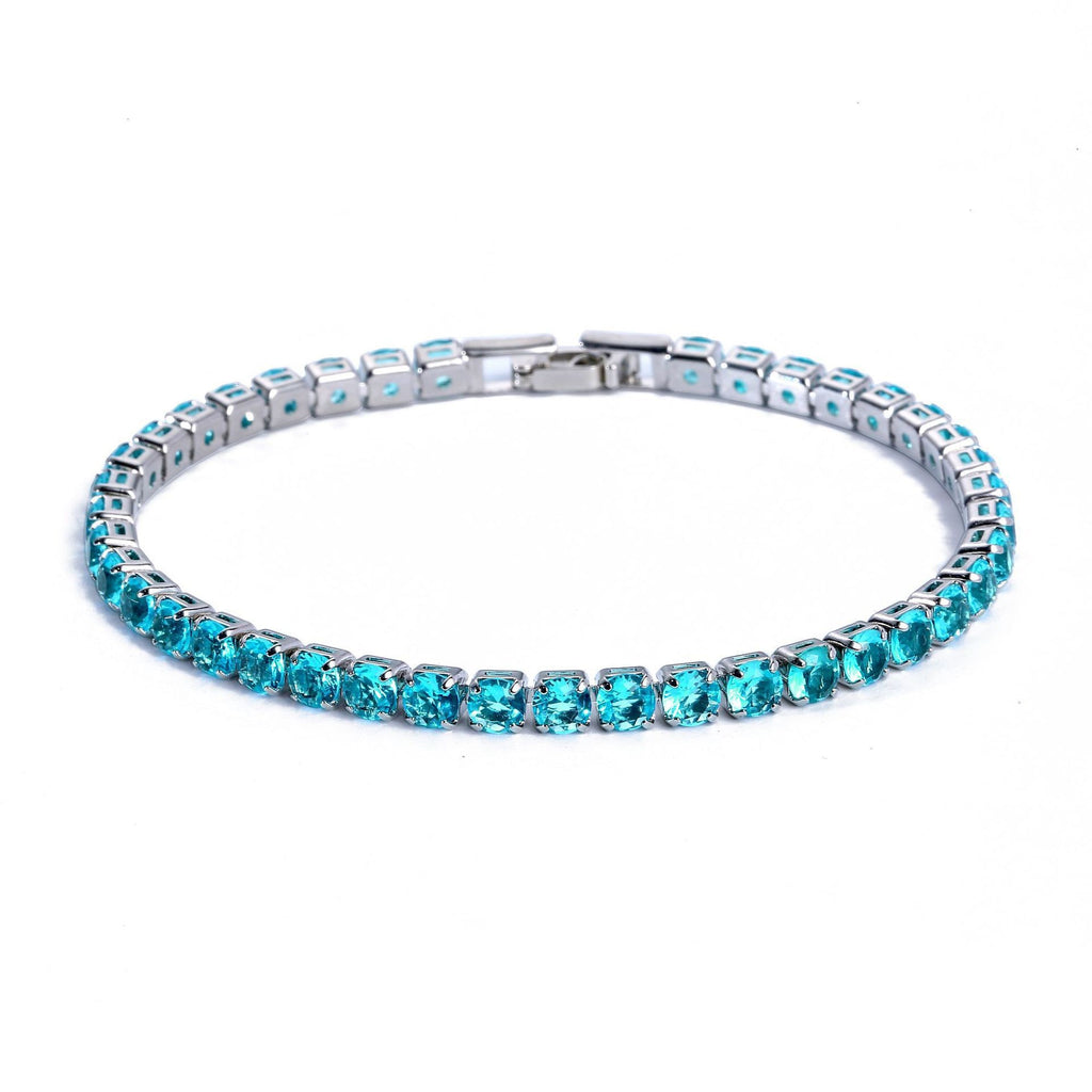 Zierliches Tennisarmband mit Funkelnden Zirkonia In Krappenfassung