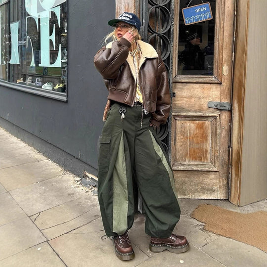 Damen Kurz geschnittene Fliegerjacke mit Teddy-Futter und Oversized-Ärmeln Shop Nory