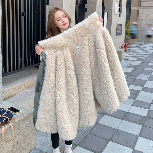 Damen nan urbaner Kurzparka mit Teddyfutter, großzügigen Pattentaschen und verdecktem Zwei-Wege-Reißverschluss Shop Nory