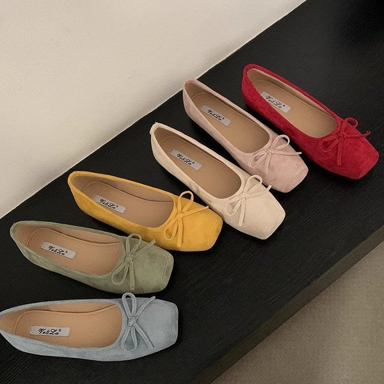 Damen Ballerinas aus hochwertigem Wildleder mit filigranem Schleifendetail