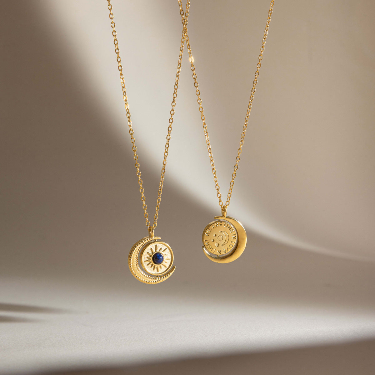 Damen Halskette mit Mond- und Sonnenanhänger aus Edelstahl Shop Nory