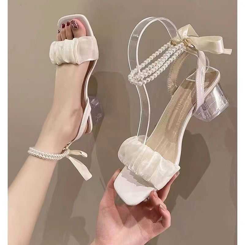Damen Offene Riemchensandalen mit Perlenbesatz, Rüschenfront und transparentem Blockabsatz Shop Nory