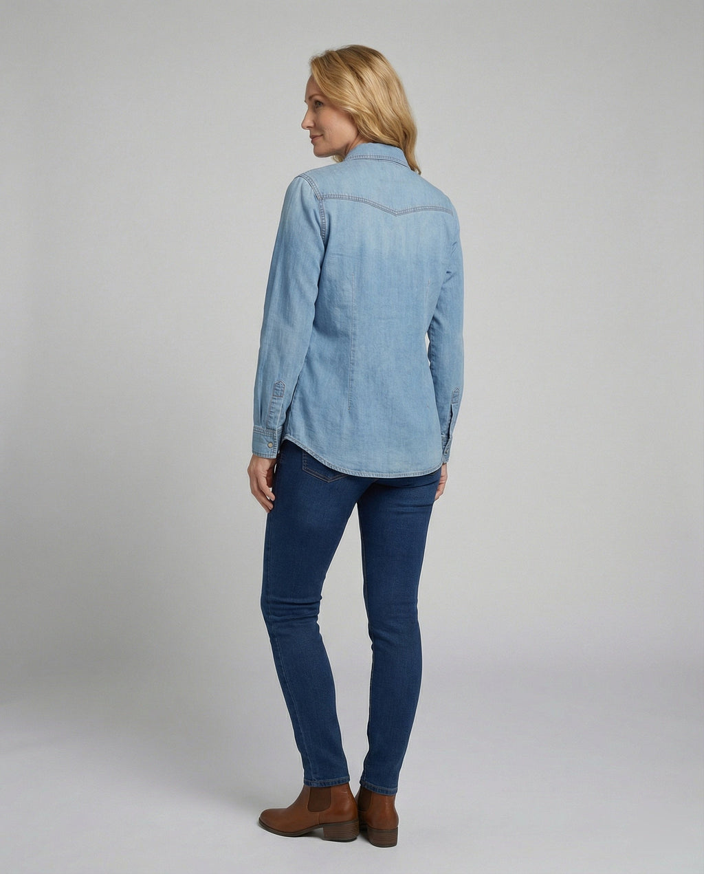 Damen Denim-Hemdbluse mit dekorativen Brusttaschen