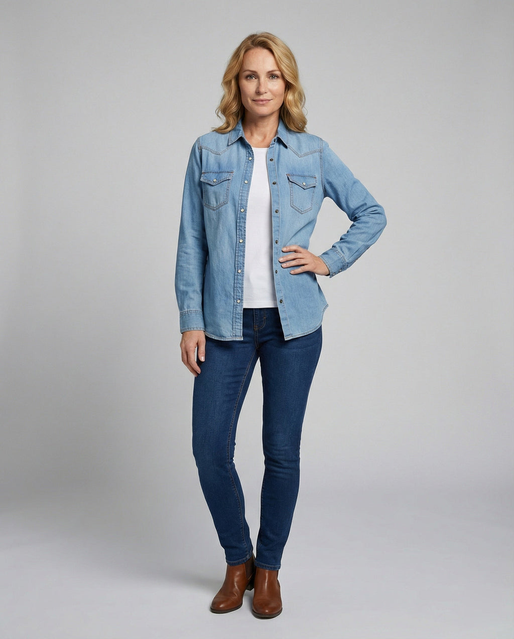 Damen Denim-Hemdbluse mit dekorativen Brusttaschen