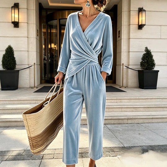 Damen Samt-Jumpsuit mit Wickeloberteil, taillierter Drapierung und weitem knöchellangem Bein Shop Nory